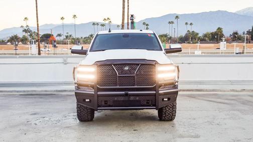 2022 RAM 2500 Laramie Crew Cab 4x4 6'4' Box