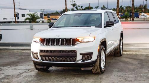 2025 Jeep Grand Cherokee L Laredo
