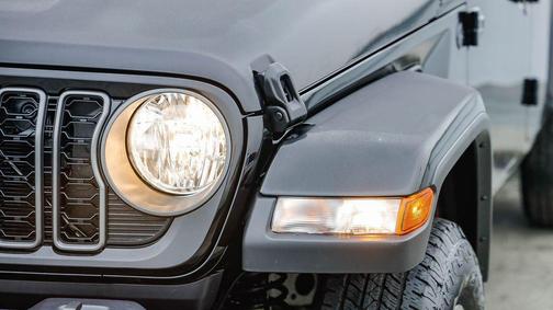 2026 Jeep Gladiator Sport S