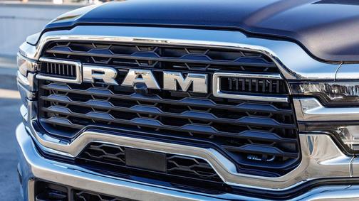 2025 RAM 2500 Tradesman Crew Cab 4x4 6'4' Box