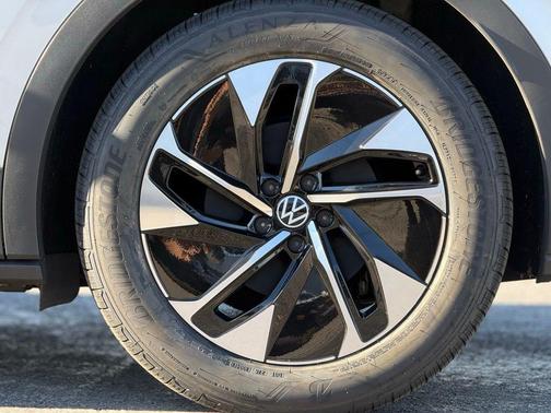 2021 Volkswagen ID.4 Pro