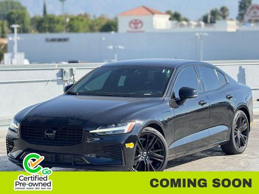 2022 Volvo S60 Recharge Plug-In Hybrid T8 R-Design