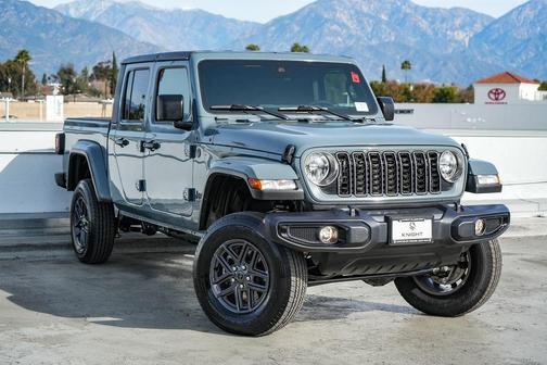 2024 Jeep Gladiator Sport S