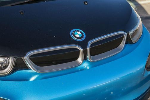 2017 BMW i3 94 Ah w/Range Extender