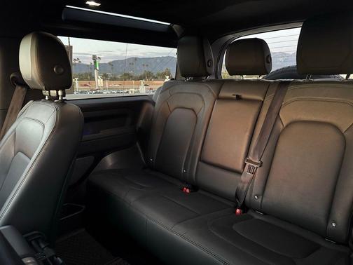 2023 Land Rover Defender 90 S