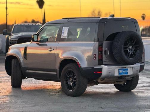 2023 Land Rover Defender 90 S