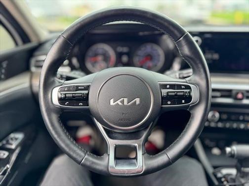2024 Kia K5 EX
