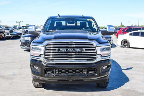 Diamond Black Crystal Pearlcoat 2024 RAM 2500 Laramie Crew Cab 4x4 6'4' Box