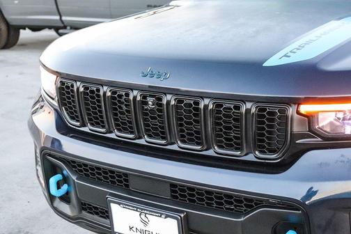 Midnight Sky 2024 Jeep Grand Cherokee 4xe Trailhawk
