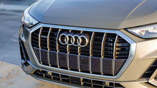 2022 Audi Q3 45 S line Premium