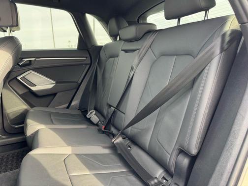 2022 Audi Q3 45 S line Premium