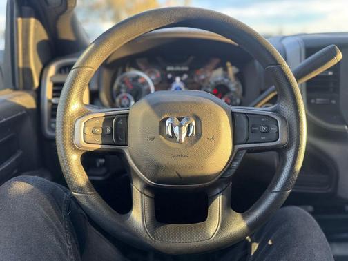 2024 RAM 3500 Tradesman Crew Cab 4x4 8' Box