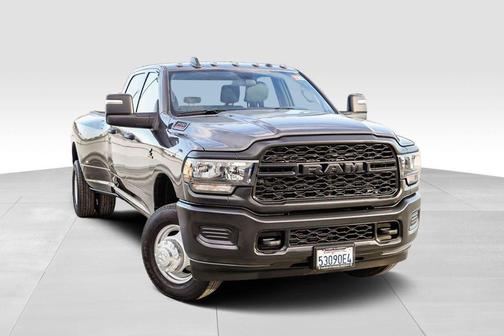 2024 RAM 3500 Tradesman Crew Cab 4x4 8' Box
