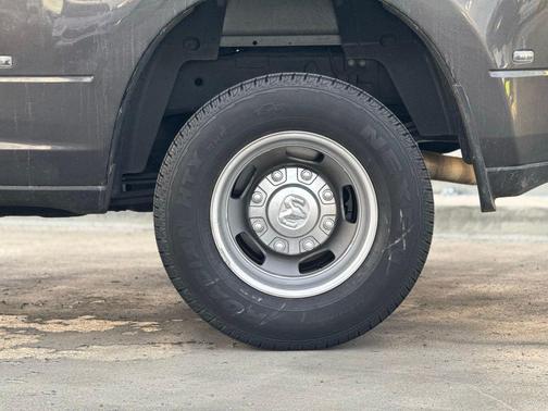 2024 RAM 3500 Tradesman Crew Cab 4x4 8' Box