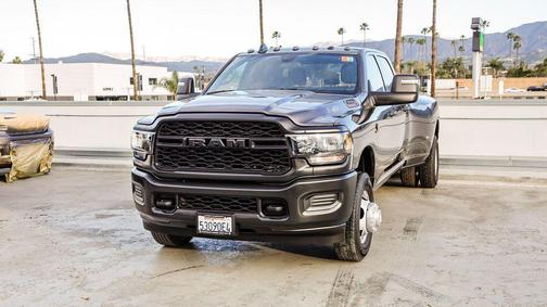 2024 RAM 3500 Tradesman Crew Cab 4x4 8' Box