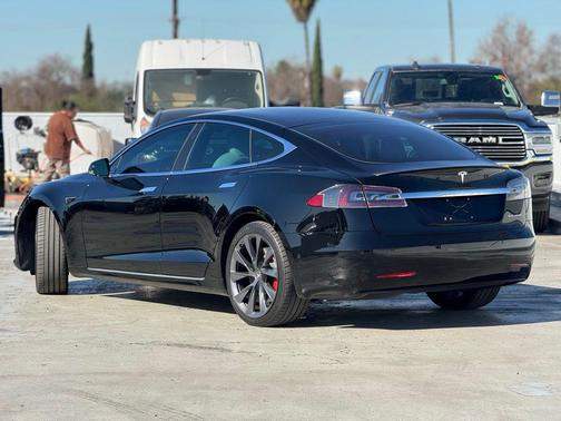 2021 Tesla Model S Performance
