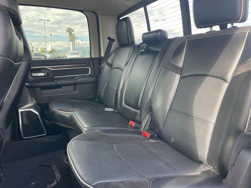 2024 RAM 2500 Laramie Crew Cab 4x4 6'4' Box