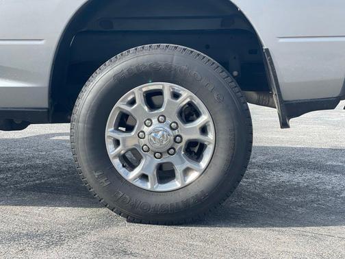 2024 RAM 2500 Laramie Crew Cab 4x4 6'4' Box