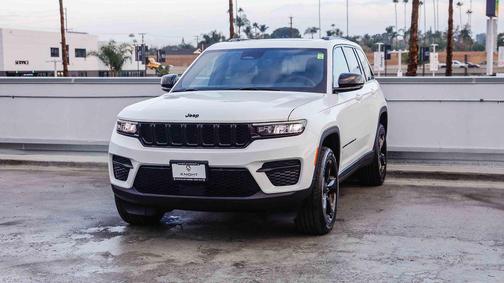 2025 Jeep Grand Cherokee Altitude