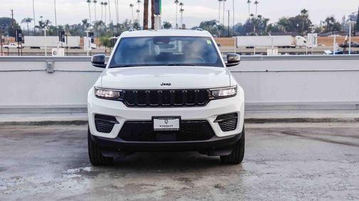 2025 Jeep Grand Cherokee Altitude