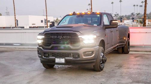 2026 RAM 3500 Laramie Crew Cab 4x4 8' Box