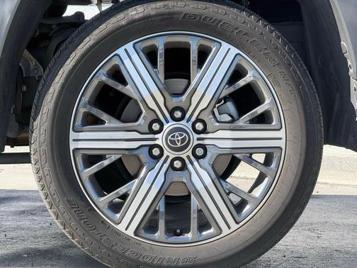 2023 Toyota Tundra Hybrid Capstone