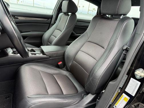 Crystal Black Pearl 2019 Honda Accord Sport