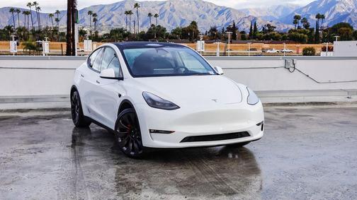 2024 Tesla Model Y Performance Dual Motor All-Wheel Drive