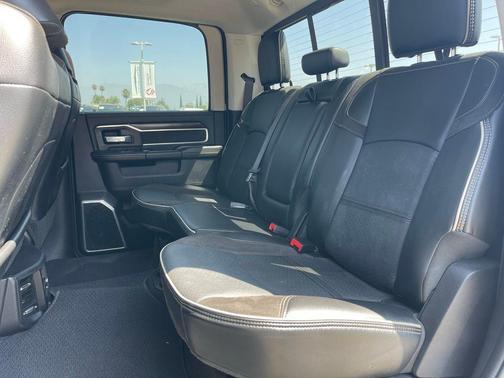 2024 RAM 2500 Laramie Crew Cab 4x4 6'4' Box