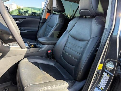 Magnetic Gray Metallic 2022 Toyota RAV4 XLE Premium