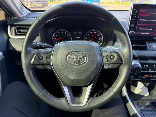 Magnetic Gray Metallic 2022 Toyota RAV4 XLE Premium