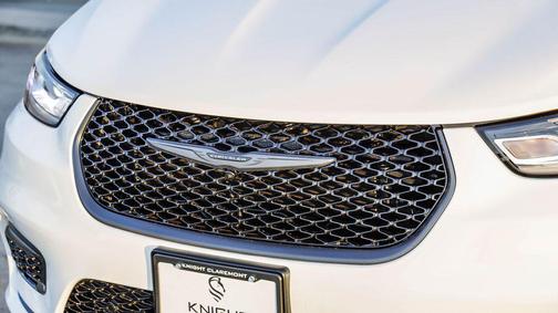 2026 Chrysler Pacifica L