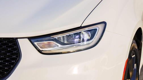 2026 Chrysler Pacifica L