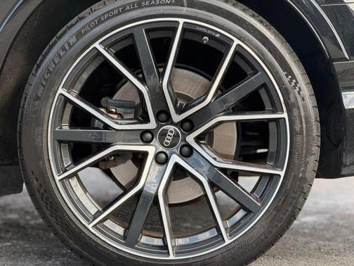 2023 Audi Q7 55 Prestige