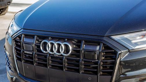 2023 Audi Q7 55 Prestige