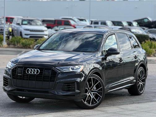 2023 Audi Q7 55 Prestige