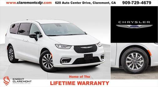 2025 Chrysler Pacifica Hybrid Select