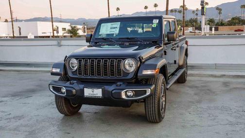 Black Clearcoat 2026 Jeep Gladiator Sport