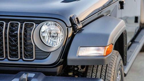 Black Clearcoat 2026 Jeep Gladiator Sport