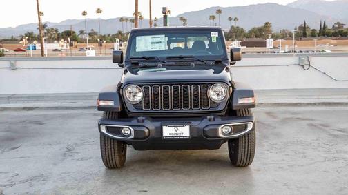 Black Clearcoat 2026 Jeep Gladiator Sport