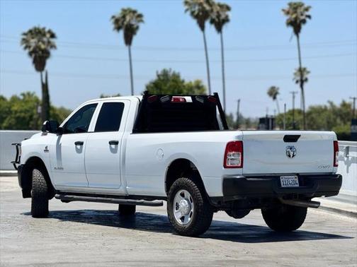 2022 RAM 2500 Tradesman Crew Cab 4x4 8' Box