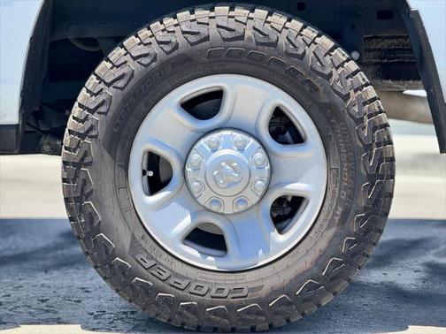 2022 RAM 2500 Tradesman Crew Cab 4x4 8' Box