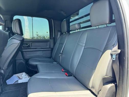 2022 RAM 2500 Tradesman Crew Cab 4x4 8' Box