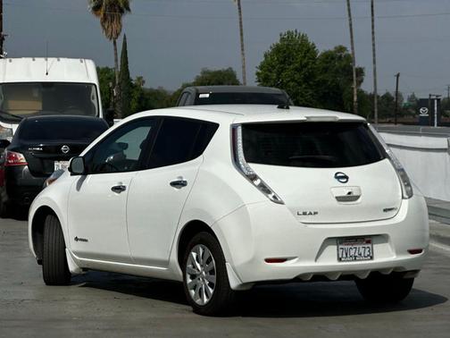 2016 Nissan Leaf S