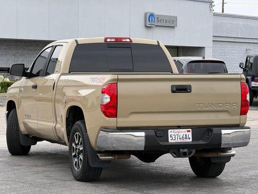 Quicksand 2018 Toyota Tundra SR5