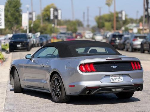 ICONIC SILVER METALLIC 2023 Ford Mustang EcoBoost Premium