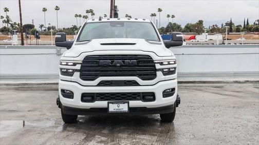 2025 RAM 3500 Laramie Crew Cab 4x4 8' Box