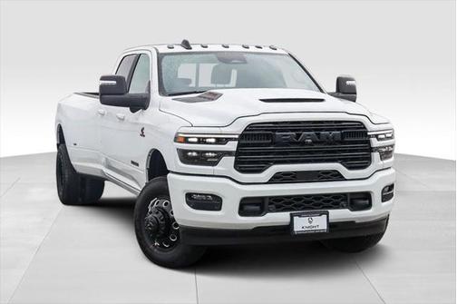 2025 RAM 3500 Laramie Crew Cab 4x4 8' Box