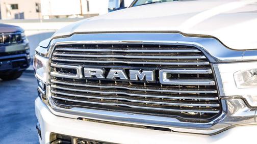 2024 RAM 2500 Laramie Crew Cab 4x4 6'4' Box