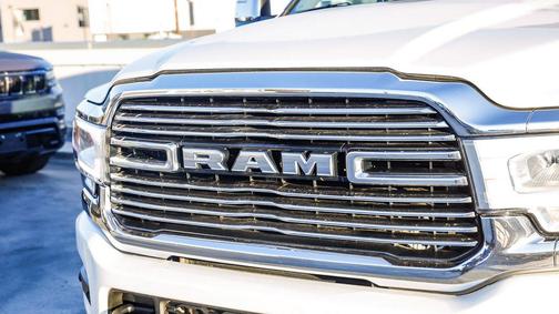 2024 RAM 2500 Laramie Crew Cab 4x4 6'4' Box
